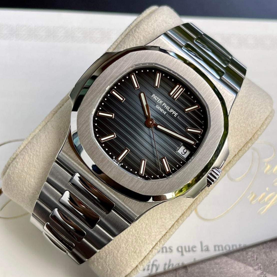 Cách Patek Philippe hoàn thiện từng chi tiết bộ máy bằng tay 1