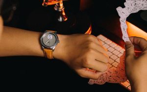 Các loại đồng hồ phù hợp cổ tay to 2