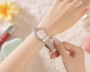 Các kiểu đồng hồ nữ được yêu thích 4