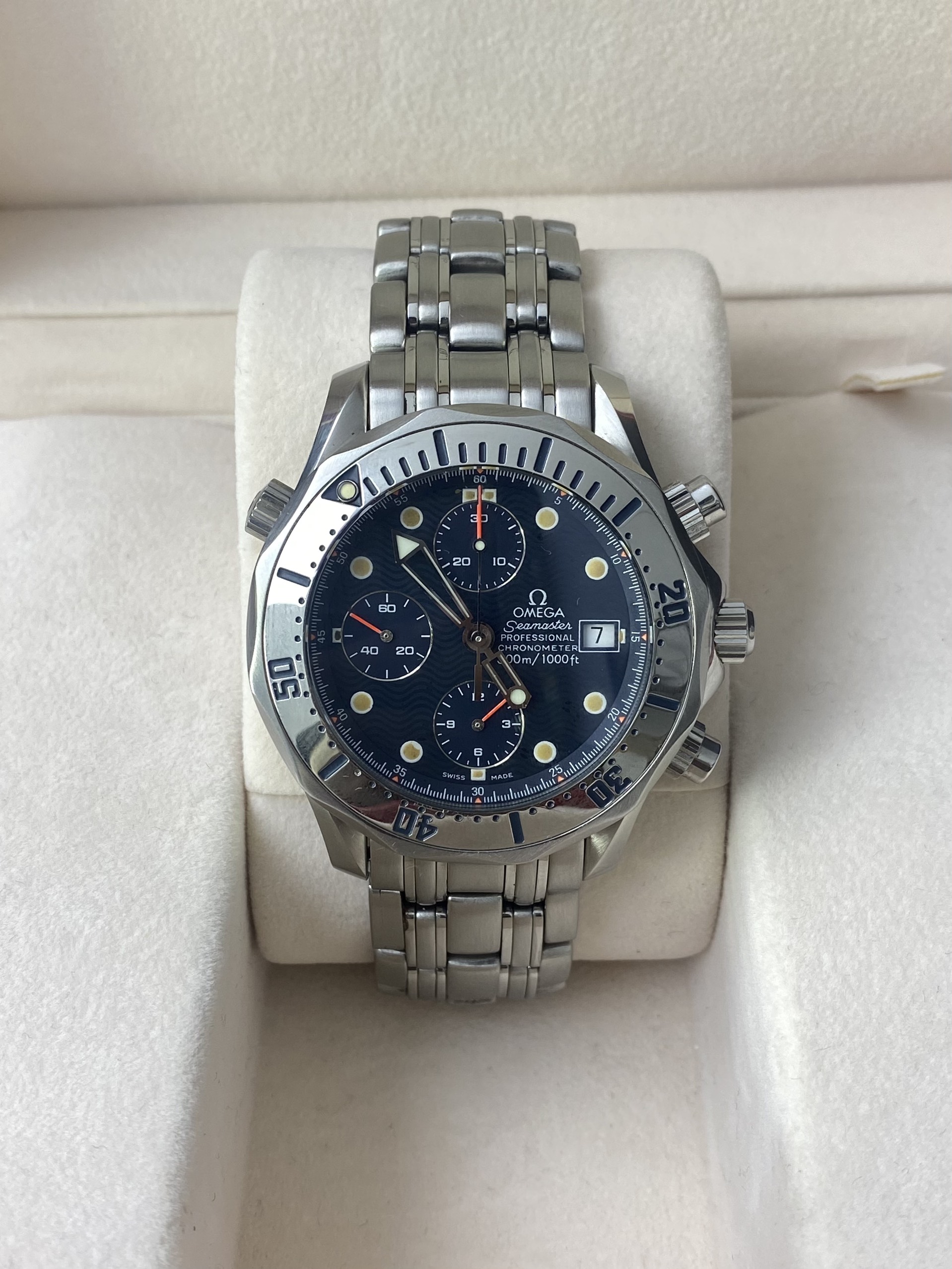 Những chi tiết làm nên sự khác biệt của Omega Seamaster 3