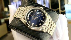 Vì sao Rolex luôn giữ thiết kế Diver gần như không đổi 2