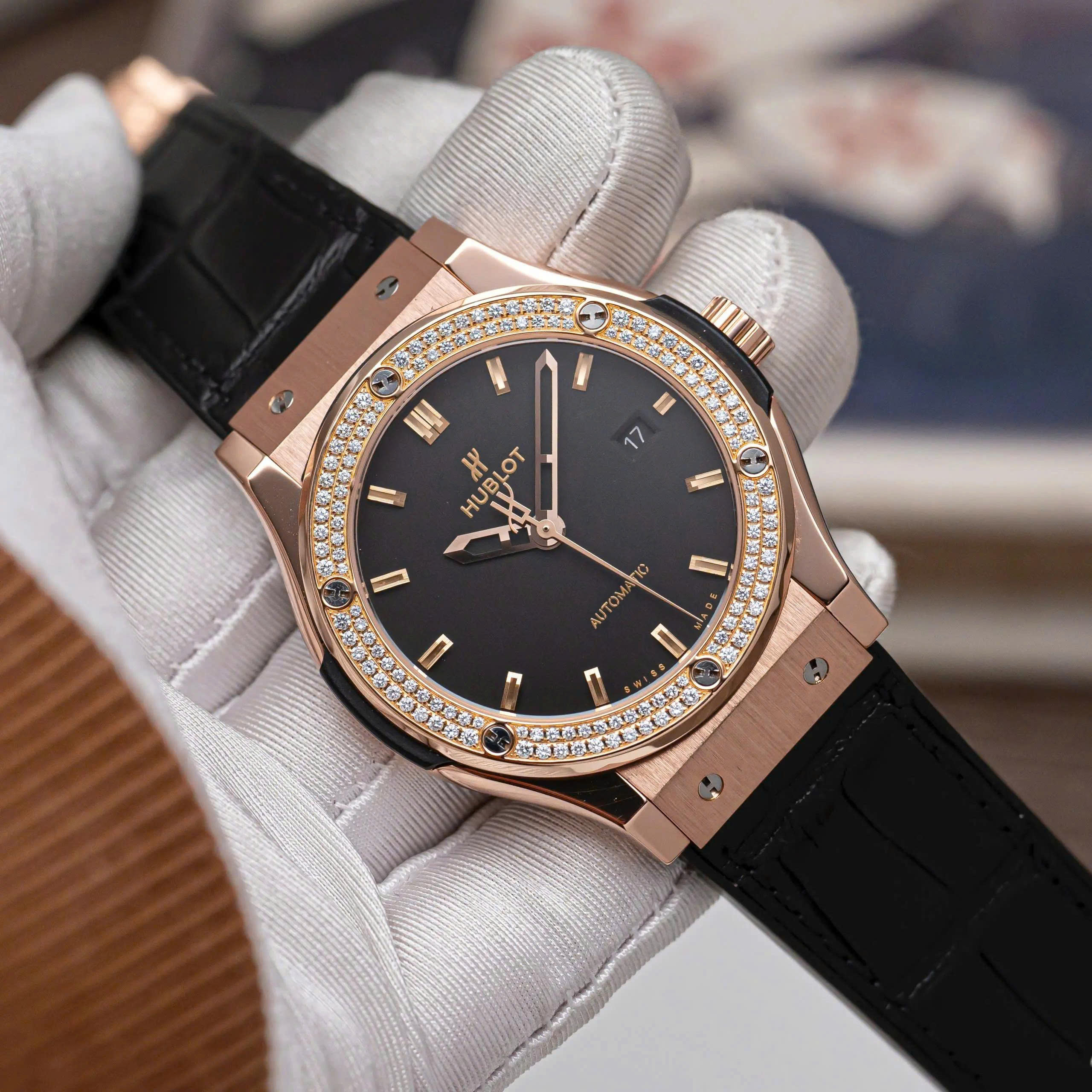 Hublot King Gold có gì đặc biệt so với vàng truyền thống? 2