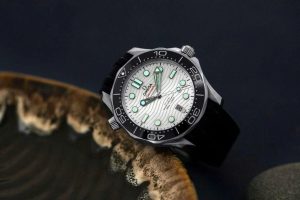 Cảm giác đeo Diver của Omega có gì đặc biệt
