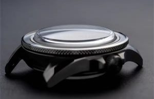 Domed Sapphire là gì trên kính đồng hồ 2