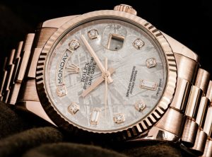 Sapphire trên đồng hồ có thực sự không xước? 3