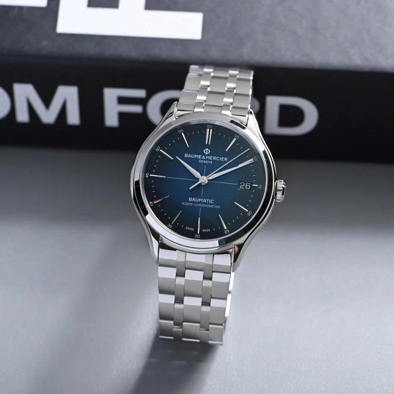 Sức hút khó cưỡng từ mẫu đồng hồ nam Baume & Mercier 1