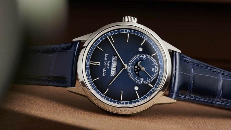 Đồng hồ Retrograde hiển thị thời gian thế nào 1