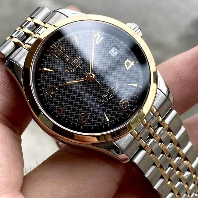 Có nên mua đồng hồ cổ điển Tudor 1926 hay không? 2