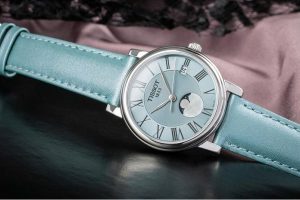 Khám phá vẻ đẹp mặt số xà cừ trên đồng hồ nữ Tissot 3