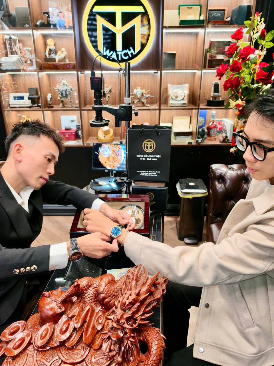 Chuyên thu mua trang sức đồ hiệu cũ uy tín và bảo mật cao 3