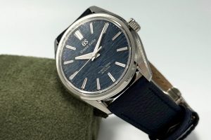 Cách Grand Seiko Xử Lý Kim Và Cọc Sắc Nét