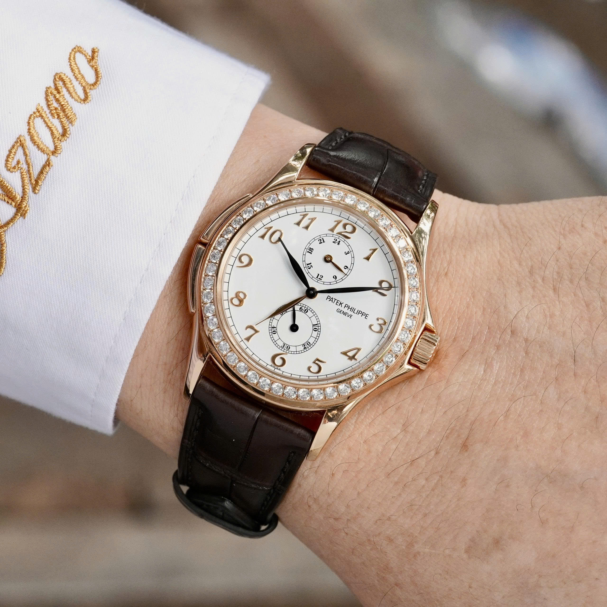 Patek Philippe Travel Time có phù hợp người thường xuyên di chuyển 3