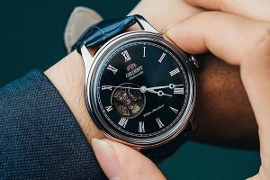 VÌ SAO ĐỒNG HỒ AUTOMATIC KHÔNG CẦN PIN
