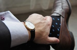 Có nên đeo đồng hồ mỗi ngày không
