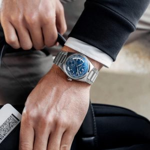 Kính sapphire và độ bền mặt số