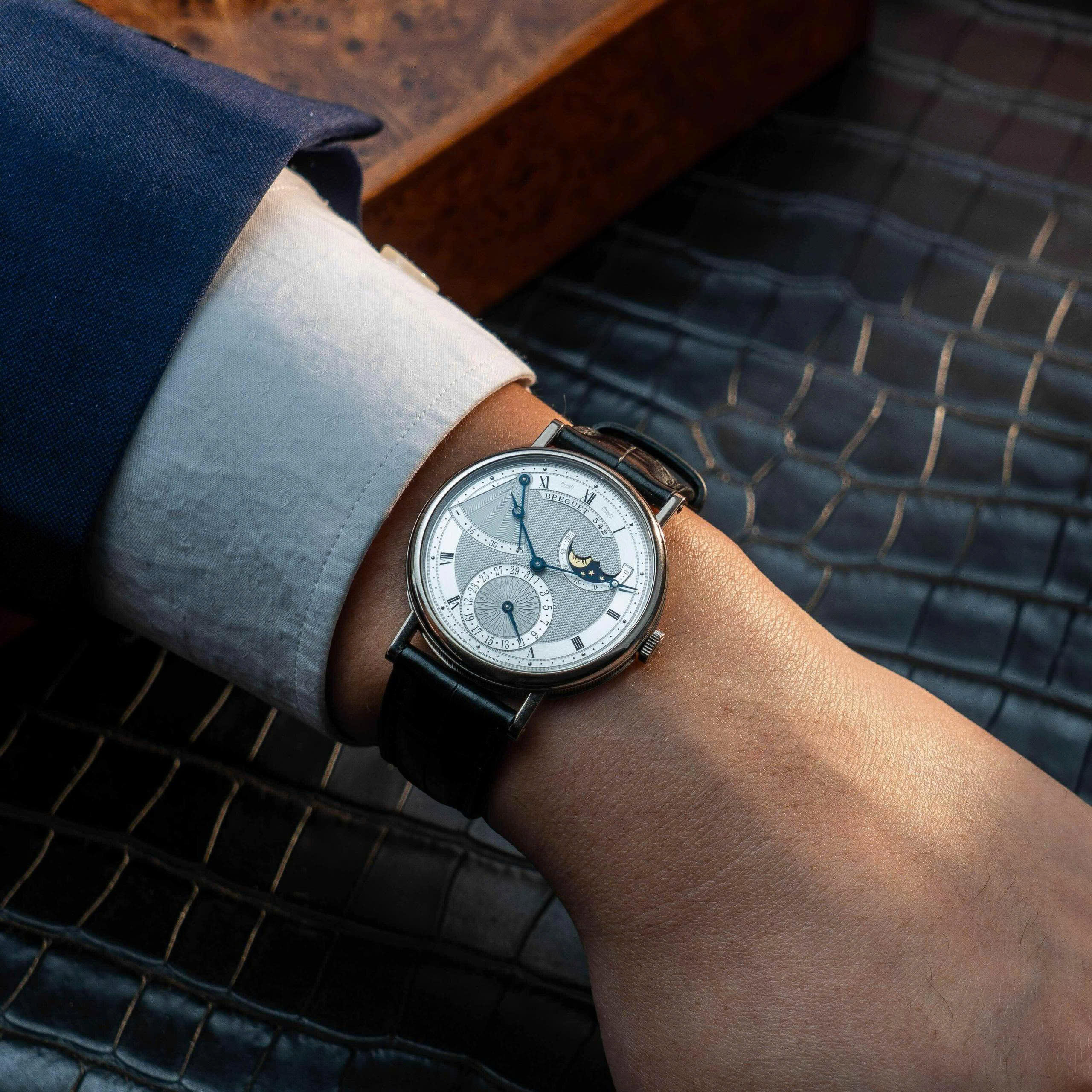 Bí ẩn sức hút từ siêu phẩm Breguet Classique chính hãng mới 2