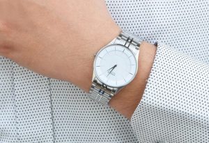 Đồng Hồ Mỏng Có Thật Sự Đáng Chọn