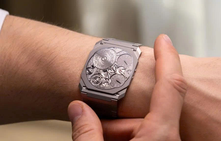 Khám phá siêu phẩm đồng hồ Bulgari Octo Finissimo siêu mỏng mới 1