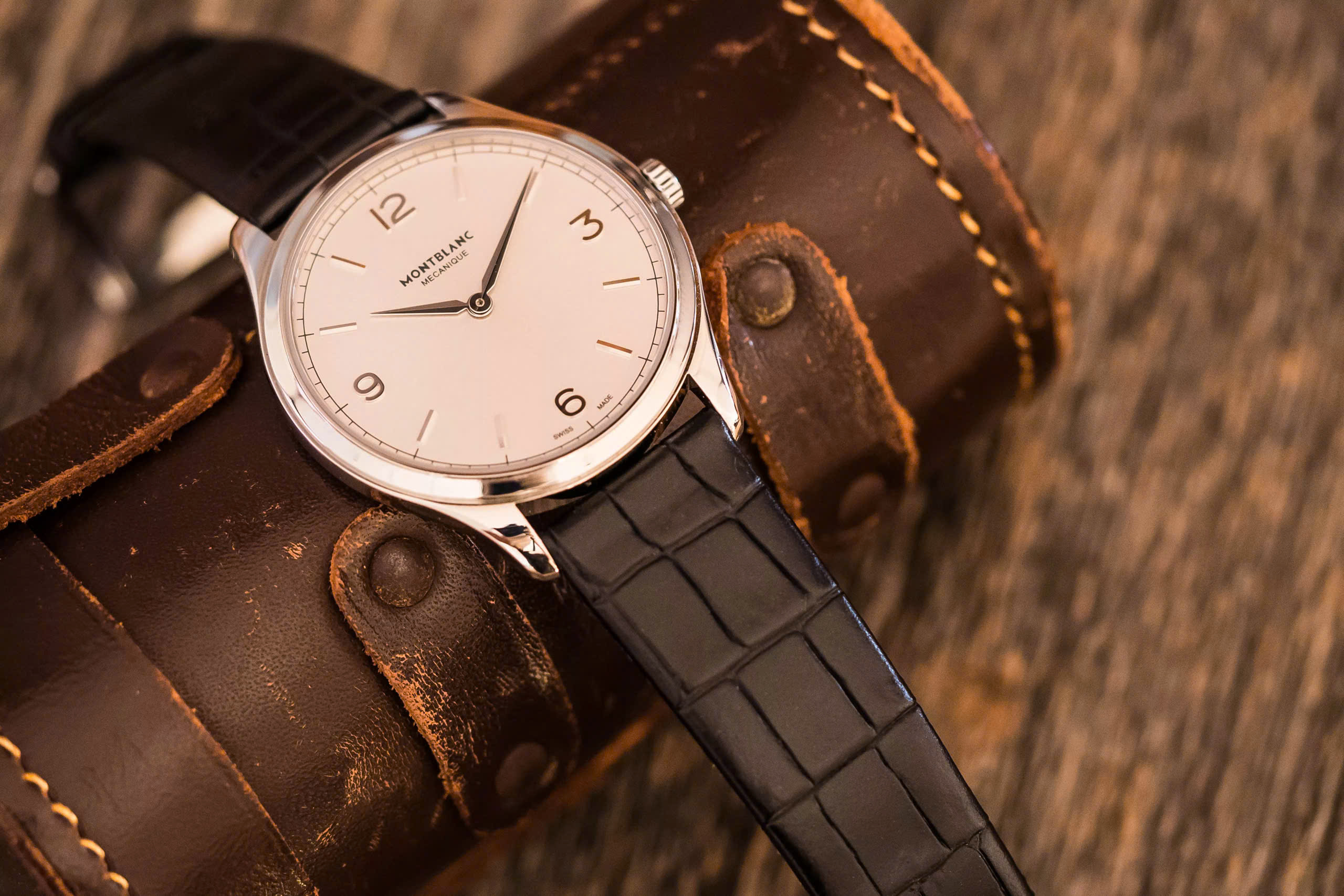Phong cách thanh lịch vượt thời gian của đồng hồ nam Montblancn 3