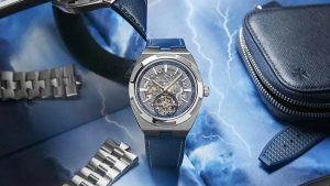 Lý giải cơn sốt từ chiếc đồng hồ Vacheron Constantin Overseas mặt xanh 1