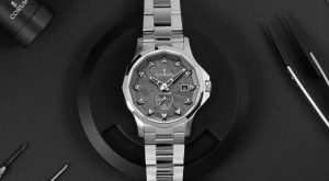 Đột phá phong cách hàng hải cùng mẫu đồng hồ Corum Admiral 2