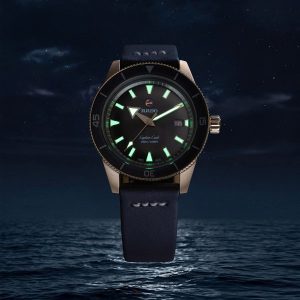 Đánh giá chất lượng của chiếc đồng hồ Rado Captain Cook đen 4
