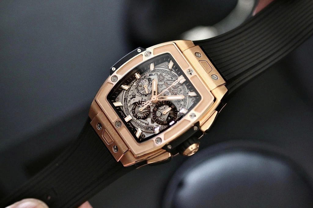 Dịch vụ thu mua đồng hồ Hublot Spirit Of Big Bang cũ 2