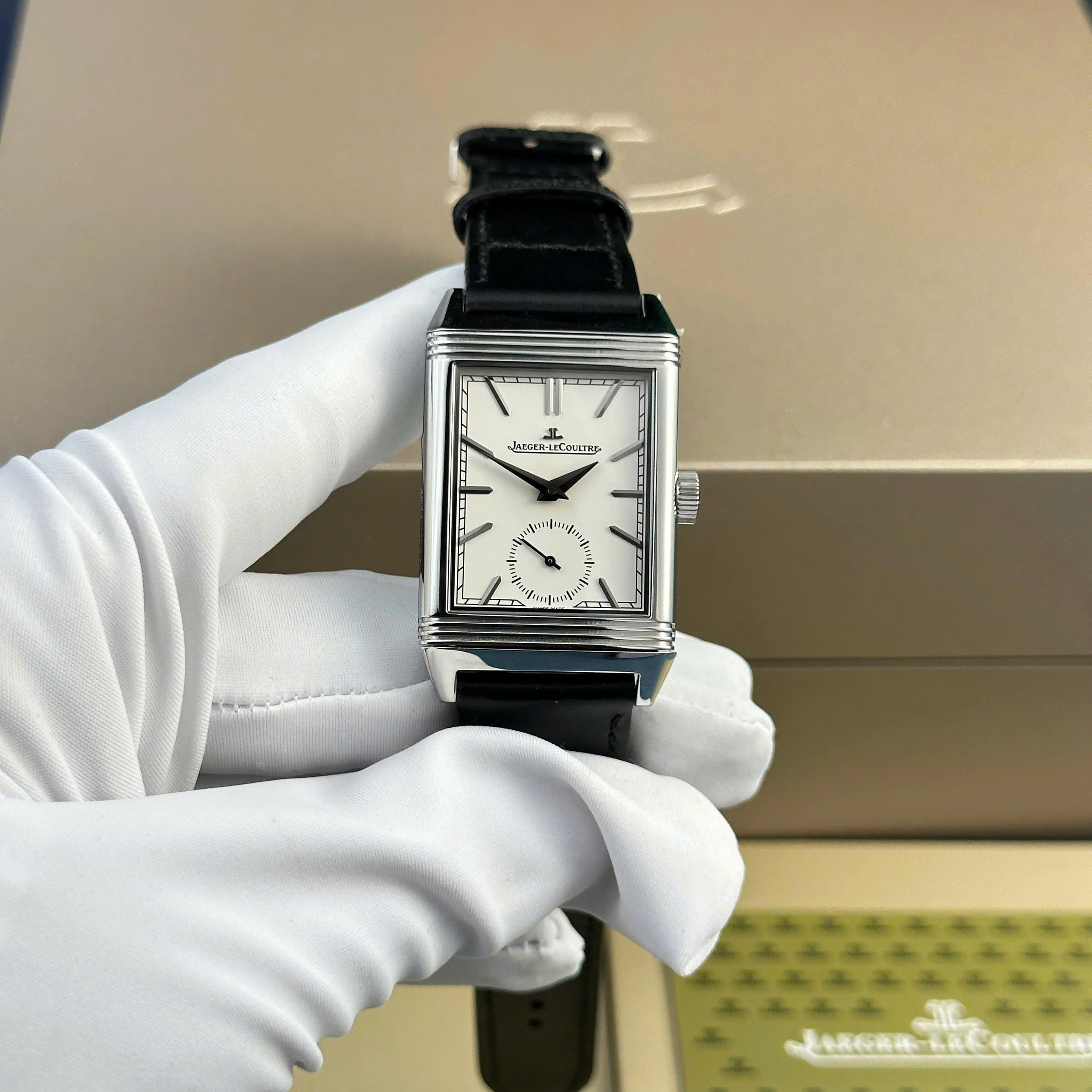 Chuyên thu mua đồng hồ Jaeger LeCoultre Reverso Tribute tận nơi 4