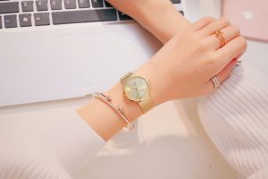 Âm Thanh Núm Vặn Đồng Hồ