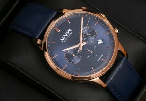 Lớp Kính Sapphire Và Cảm Giác Cao Cấp Trên Cổ Tay