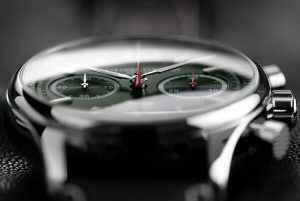 Sapphire Crystal Và Bí Mật Mặt Kính Đồng Hồ Cao Cấp