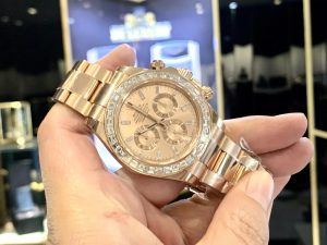 Khám phá sức hút từ siêu phẩm đồng hồ Rolex Daytona mới 2