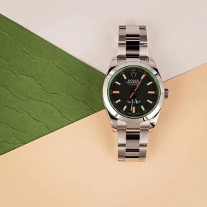 Chinh phục từ trường mạnh mẽ cùng đồng hồ Rolex Milgauss mới 3