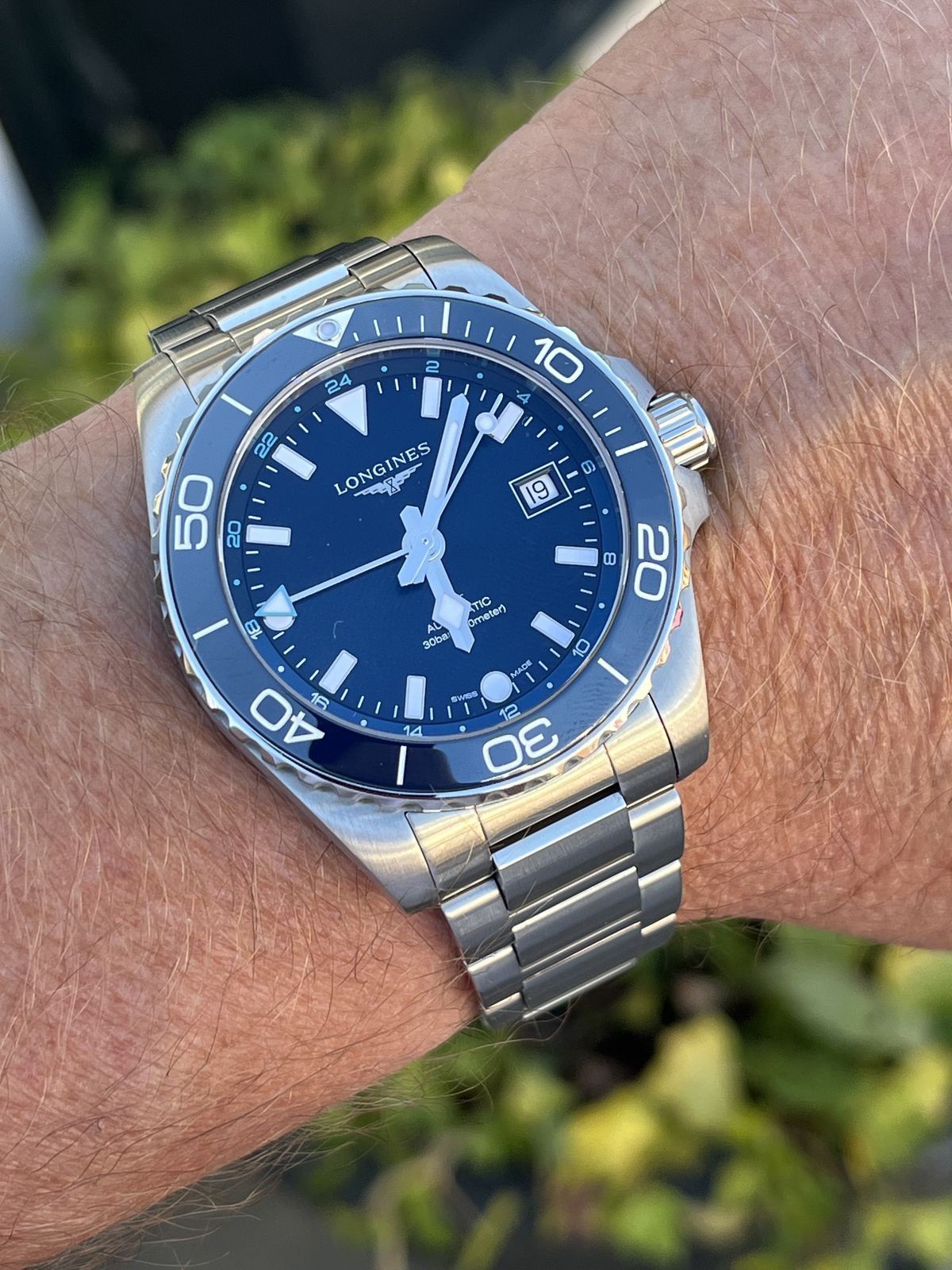 Bản lĩnh thợ lặn chuyên nghiệp kiêu hãnh Longines HydroConquest 3