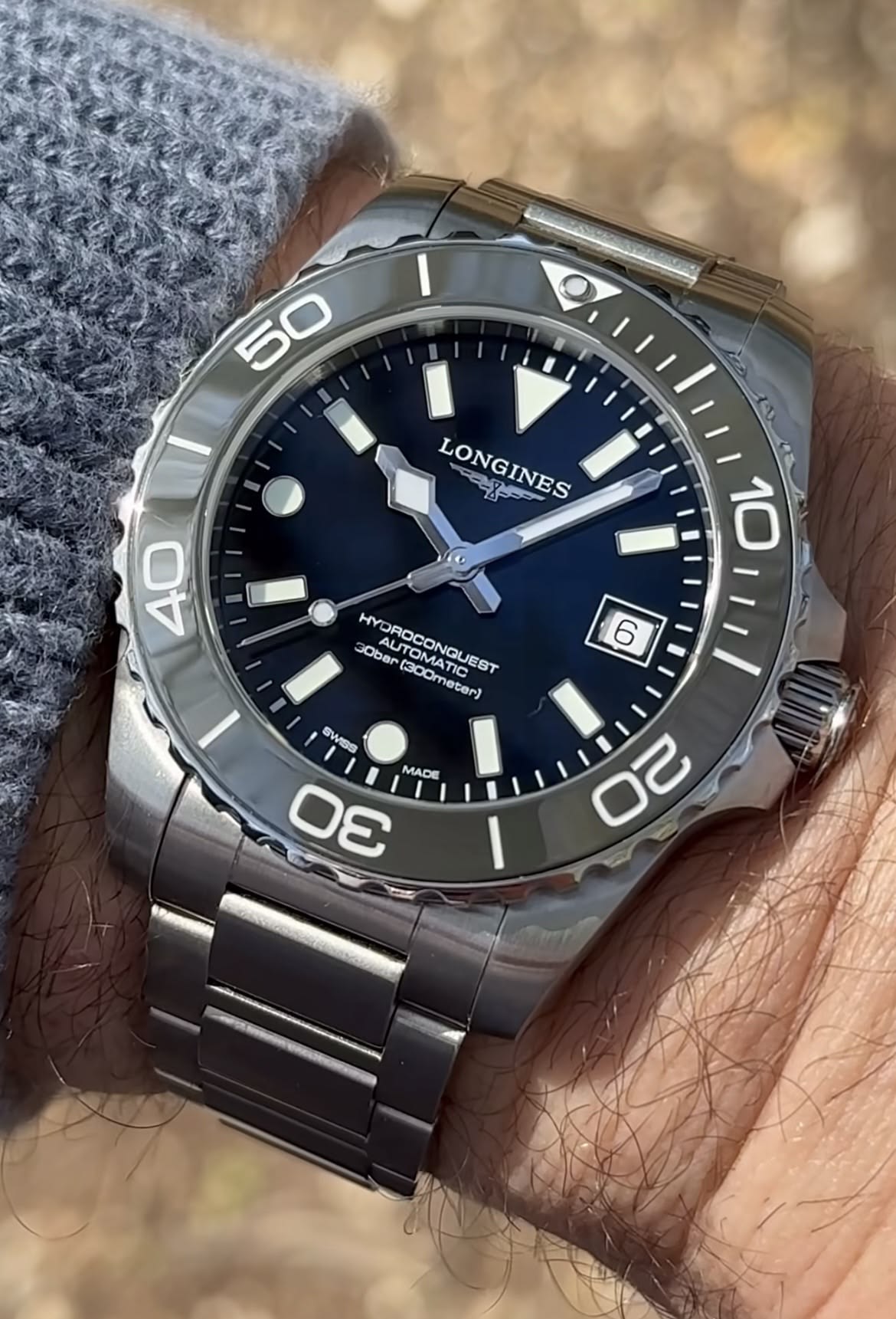 Bản lĩnh thợ lặn chuyên nghiệp kiêu hãnh Longines HydroConquest `1