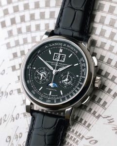 Nét phá cách phi công từ cỗ máy Patek Philippe Calatrava 2