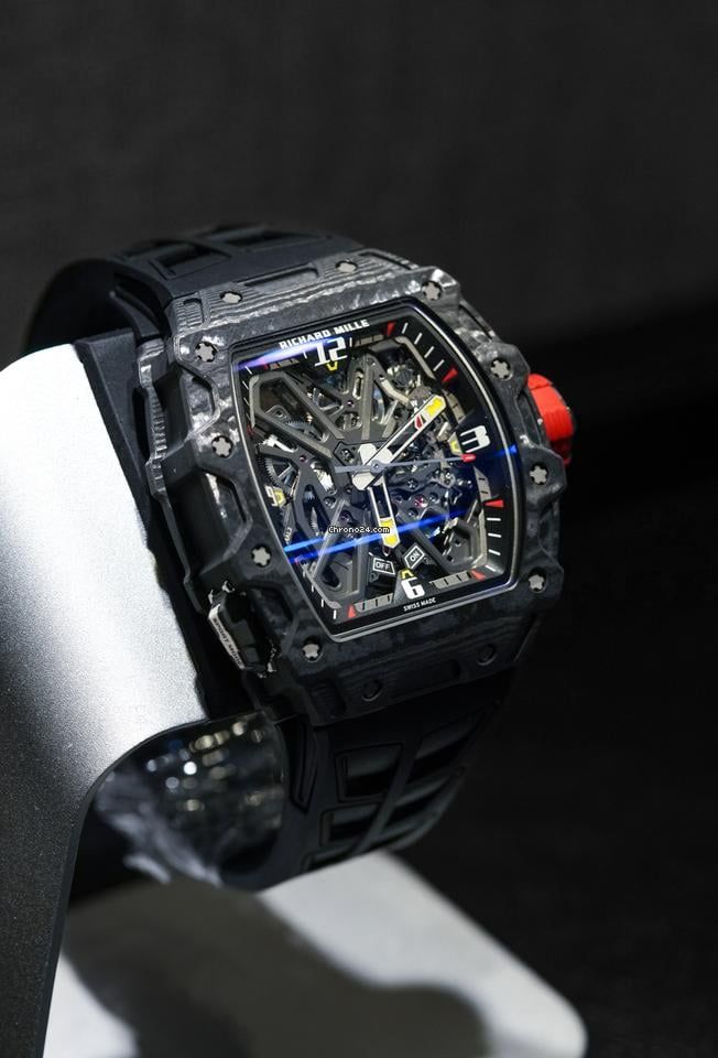 Sức mạnh vật liệu siêu nhẹ trên Richard Mille RM035 2