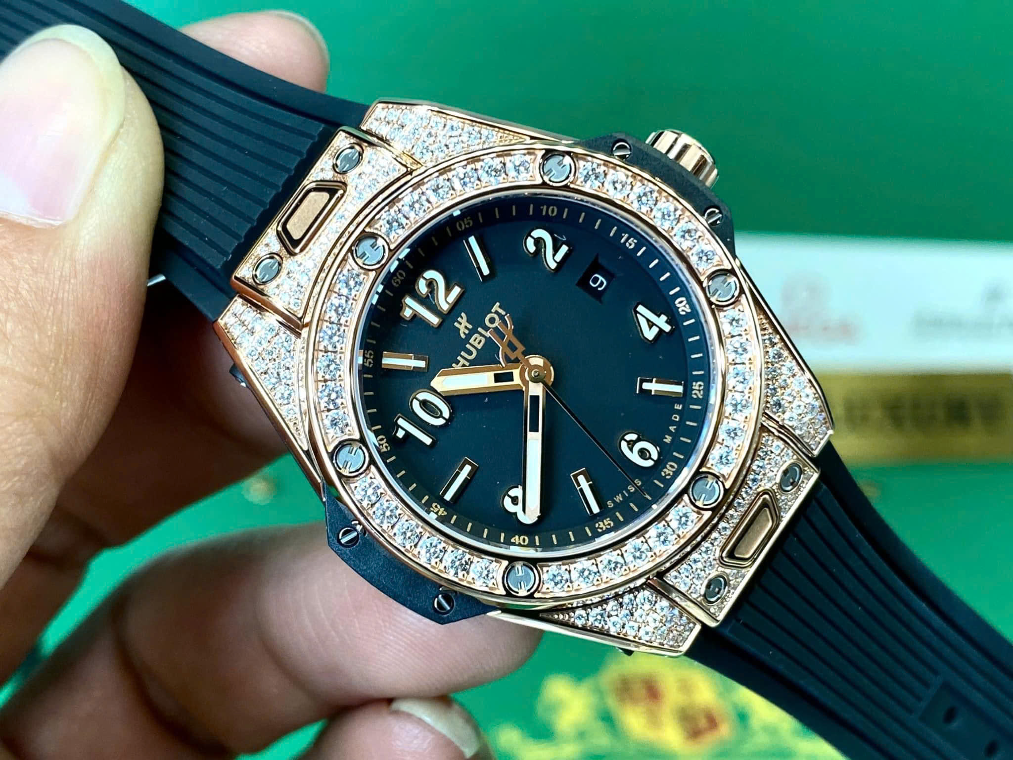 Cận cảnh nét phá cách của đồng hồ Hublot Big Bang 3