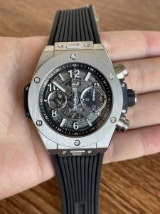 Trọng tâm cơ khí dây liền khối ở Hublot Big Bang 2