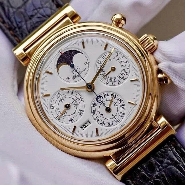 Khám phá nét đẹp từ dòng đồng hồ IWC Da Vinci mới 3