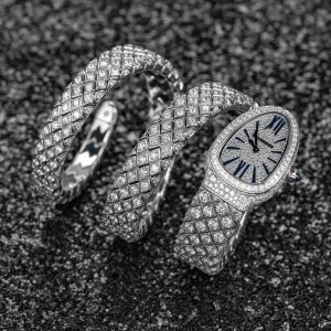 Sự quyến rũ nguy hiểm từ cỗ máy Bvlgari Serpenti 2
