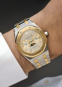 Kiến trúc cơ khí thách thức trọng lực Audemars Piguet Royal Oak 2