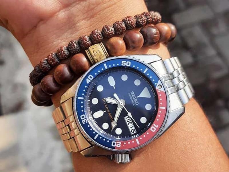 Vì Sao Đồng Hồ Lặn Lại Có Vành Bezel Xoay?
