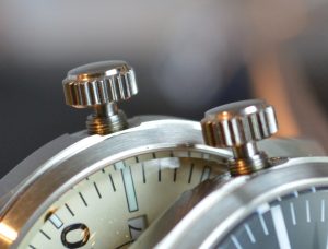Khi Chiếc Đồng Hồ Dần Trở Thành Thói Quen