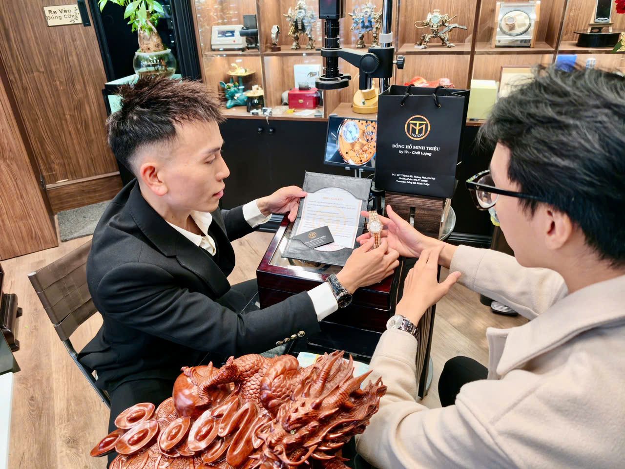 Thu Mua Đồng Hồ Cũ Theo Độ Nguyên Bản