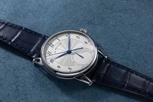 Đồng Hồ Monopusher Chronograph Có Gì Khác Biệt?