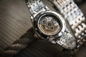 Đồng Hồ Có Thực Sự Cần Nhiều Chức Năng?