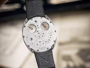 Đồng Hồ Mystery Dial Hoạt Động Như Thế Nào?