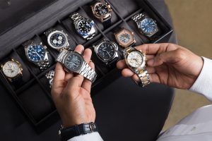 Một Chiếc Đồng Hồ Giá 20 Triệu Đắt Ở Đâu?