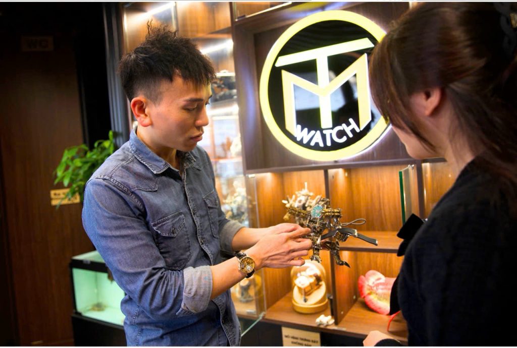 Đồng Hồ Cũ Từ Người Thân Để Lại Có Bán Được Không?